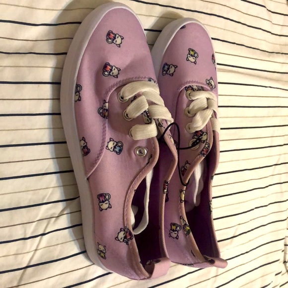 Hot Topic light purple canvas shoes - Picture 2 of 4